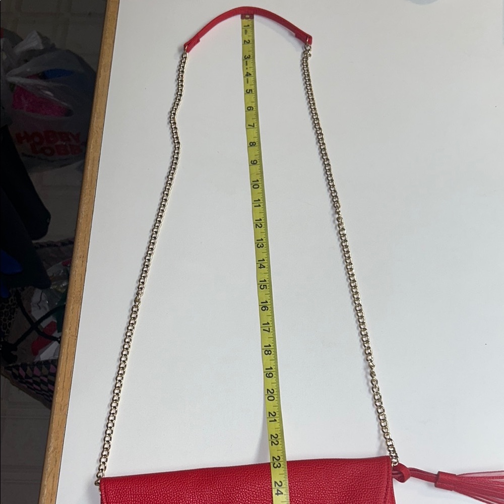 NWOT❤️MUD PIE Sleek Red Bag Purse Clutch with Gold Chain & Tassel - Picture 12 of 12